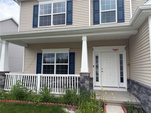 38 Kingsbarn Road, Henrietta, NY 14586