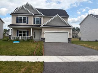 38 Kingsbarn Road, Henrietta, NY 14586