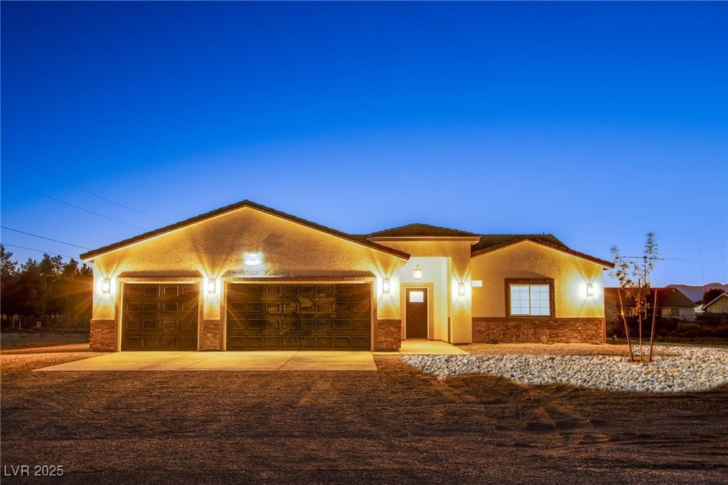 2760 Tecumseh Avenue, Pahrump, NV 89048