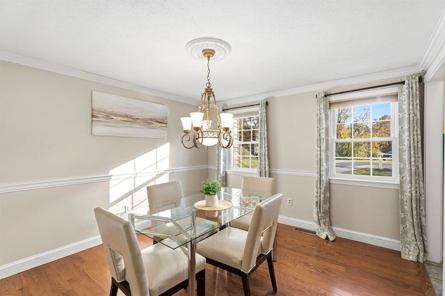 10 Judith Lane, Derry, NH 03038