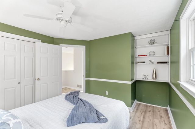 10 Judith Lane, Derry, NH 03038