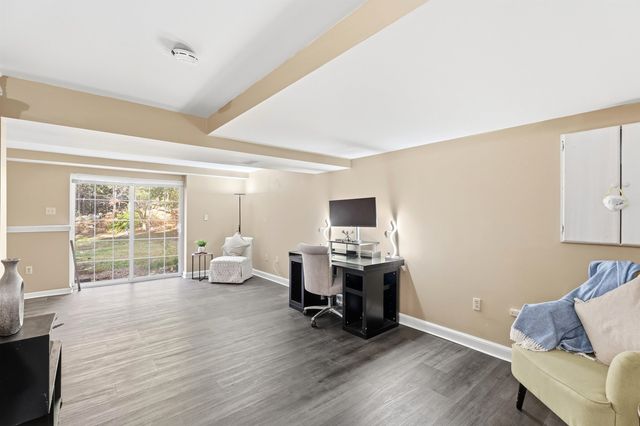 10 Judith Lane, Derry, NH 03038