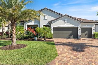 9445 Sanderling CT, Naples, FL 34120
