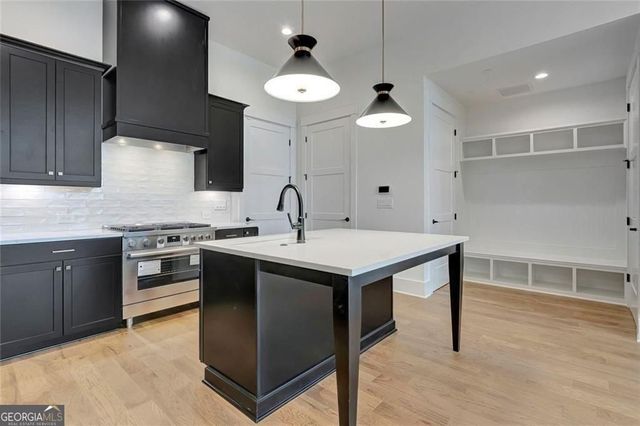 140 Rolison Way, Fayetteville, GA 30214