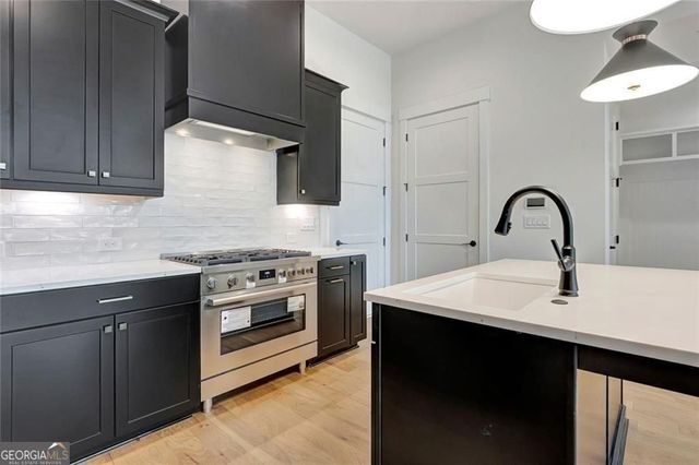 140 Rolison Way, Fayetteville, GA 30214