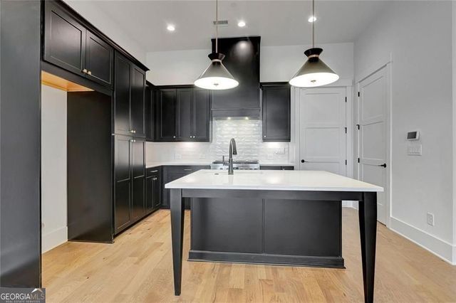 140 Rolison Way, Fayetteville, GA 30214