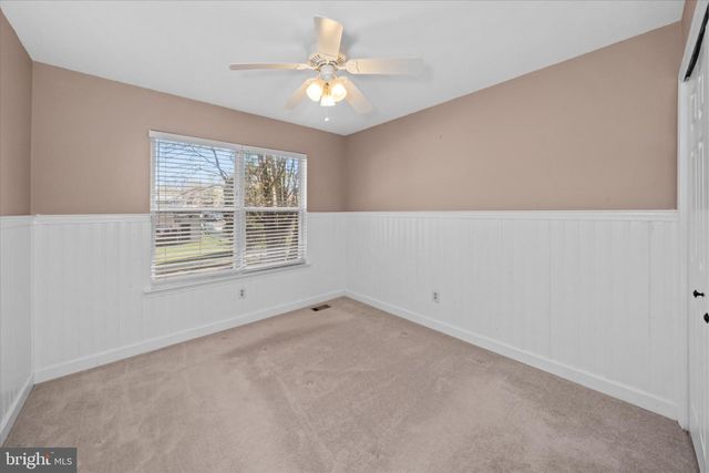 237 BEAU TREE DR, Wilmington, DE 19810