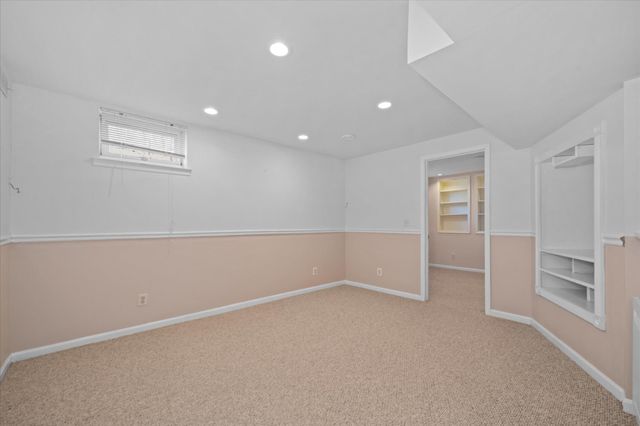 237 BEAU TREE DR, Wilmington, DE 19810