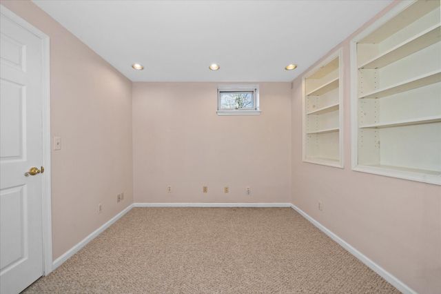 237 BEAU TREE DR, Wilmington, DE 19810