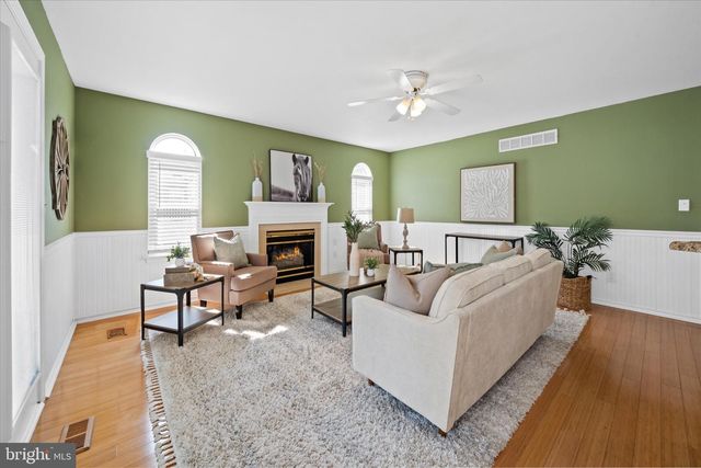 237 BEAU TREE DR, Wilmington, DE 19810