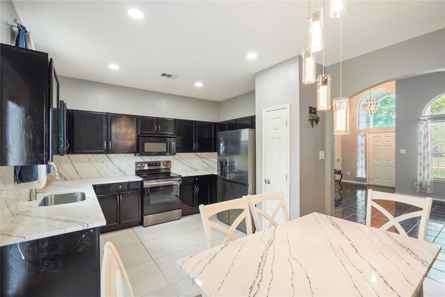 504 Sunrise Circle, Seagoville, TX 75159