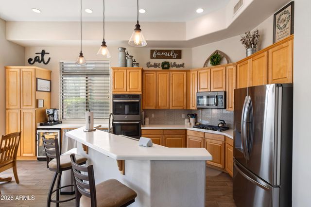 5219 E HASHKNIFE Road, Phoenix, AZ 85054