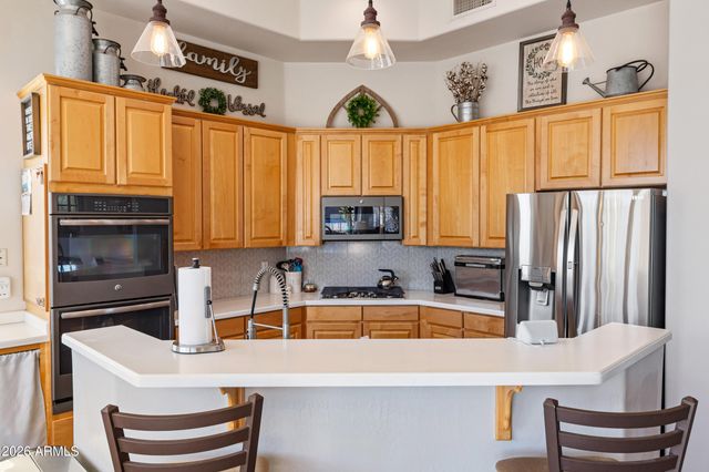 5219 E HASHKNIFE Road, Phoenix, AZ 85054