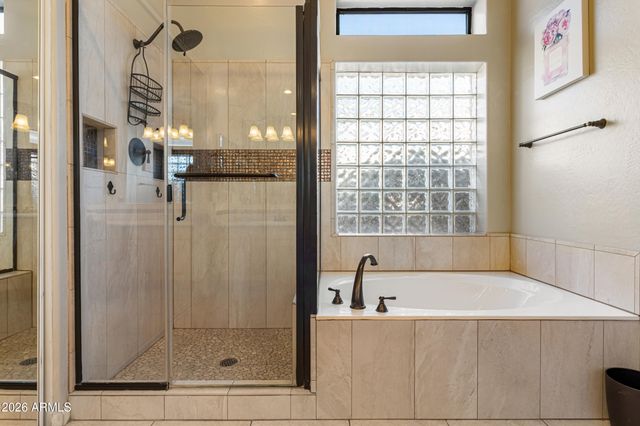 5219 E HASHKNIFE Road, Phoenix, AZ 85054