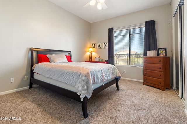 5219 E HASHKNIFE Road, Phoenix, AZ 85054