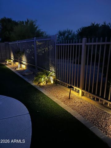 5219 E HASHKNIFE Road, Phoenix, AZ 85054