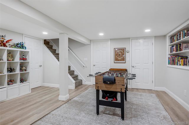 228 8th Street, Bethpage, NY 11714