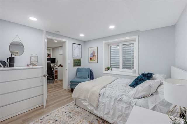 228 8th Street, Bethpage, NY 11714