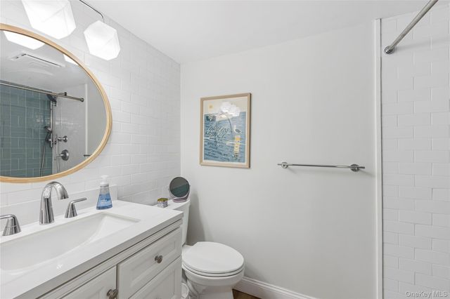 228 8th Street, Bethpage, NY 11714