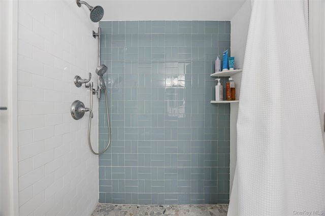 228 8th Street, Bethpage, NY 11714