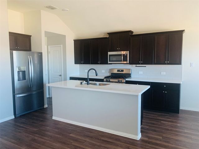 300 Saguaro Drive, Fort Worth, TX 76052