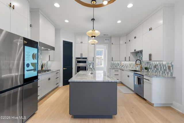 2041 Wind Lake Way, Leland, NC 28451