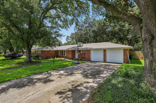 1705 Adams Street, Baytown, TX 77520