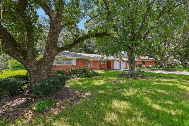 1705 Adams Street, Baytown, TX 77520
