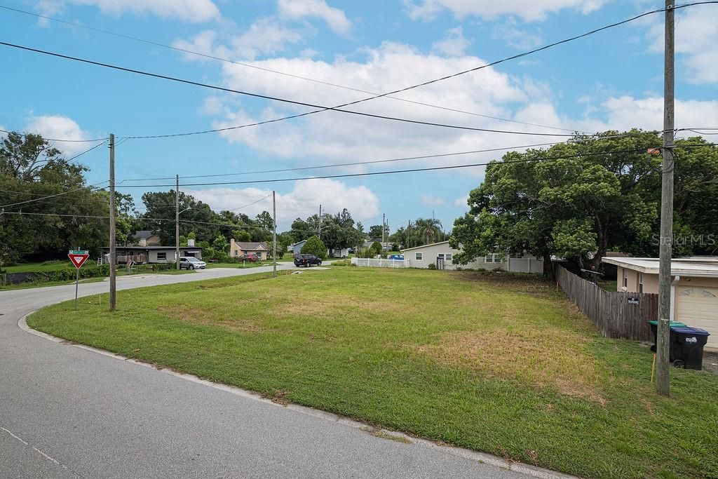 Image 11 of property listing at 5102 SUNRISE BOULEVARD, Orlando, FL 32803