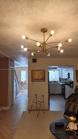 7190 W 17th Ct, Hialeah, FL 33014