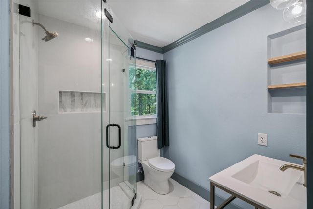 213 N Oaks Drive, Grand Saline, TX 75140