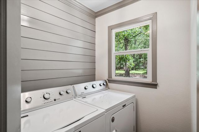 213 N Oaks Drive, Grand Saline, TX 75140