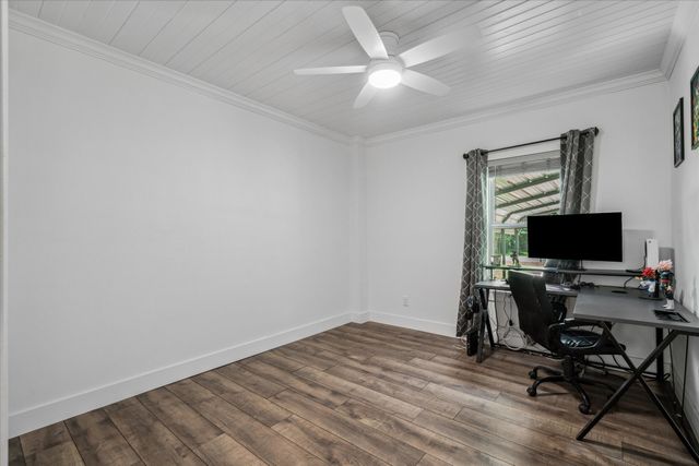 213 N Oaks Drive, Grand Saline, TX 75140