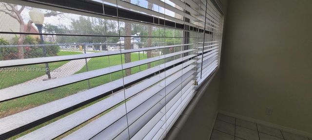 1340 NE 28th Avenue 129, Pompano Beach, FL 33062