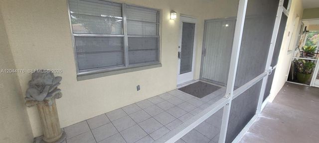 1340 NE 28th Avenue 129, Pompano Beach, FL 33062