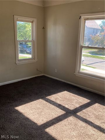 4386 W 48th Street, Cleveland, OH 44144