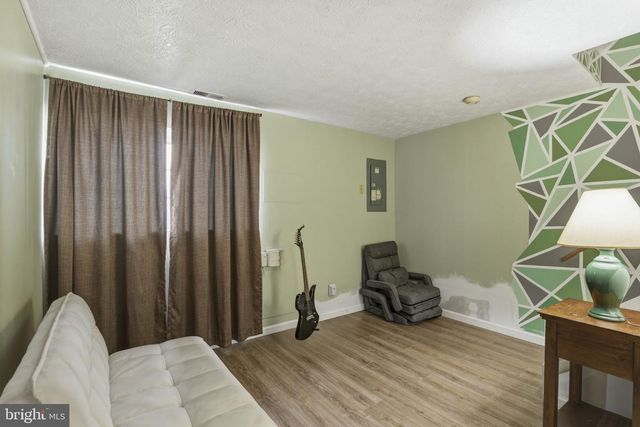 138 HIGHSHIRE CT, Dundalk, MD 21222