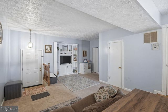 138 HIGHSHIRE CT, Dundalk, MD 21222