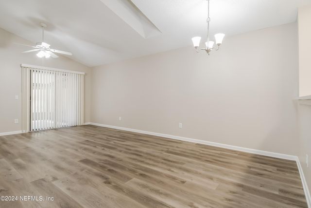 8761 PINEVALLEY Lane, Jacksonville, FL 32244