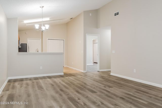 8761 PINEVALLEY Lane, Jacksonville, FL 32244