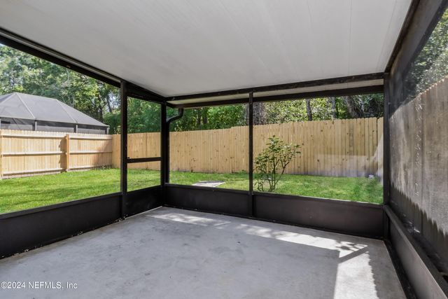 8761 PINEVALLEY Lane, Jacksonville, FL 32244