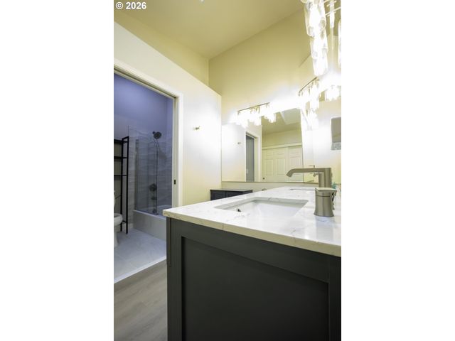 2702 Ne 94TH St, Vancouver, WA 98665