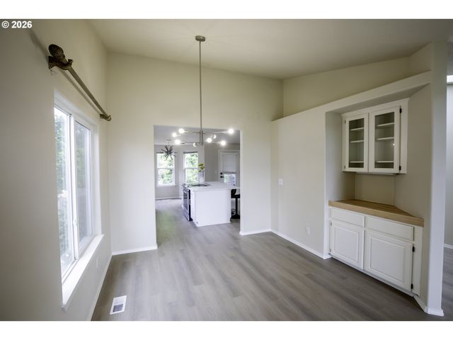 2702 Ne 94TH St, Vancouver, WA 98665