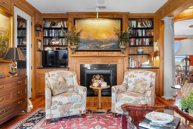 1024 W Ashley Avenue, Folly Beach, SC 29439