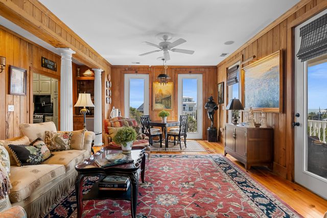 1024 W Ashley Avenue, Folly Beach, SC 29439