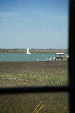 1024 W Ashley Avenue, Folly Beach, SC 29439