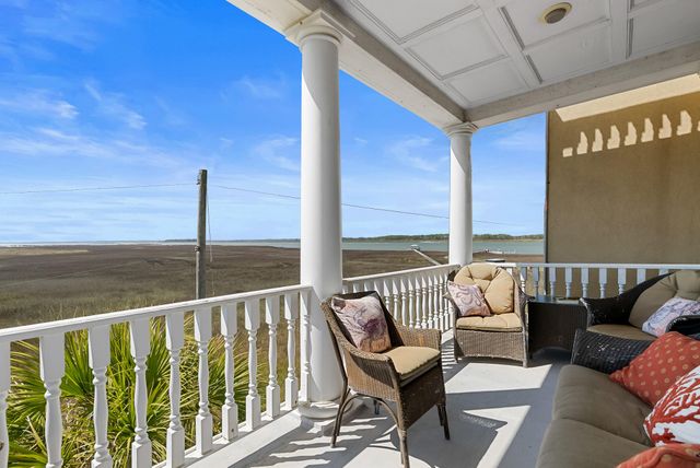 1024 W Ashley Avenue, Folly Beach, SC 29439