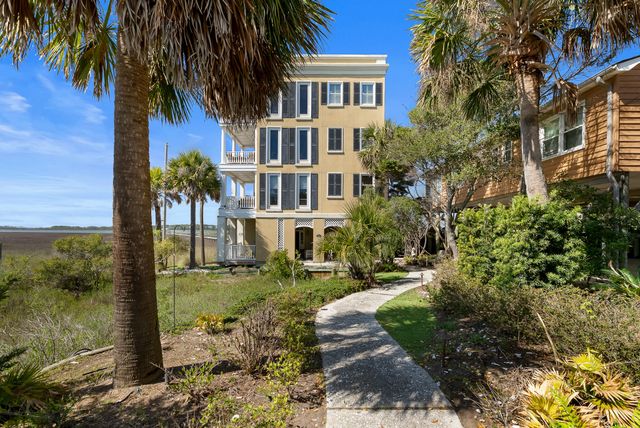 1024 W Ashley Avenue, Folly Beach, SC 29439