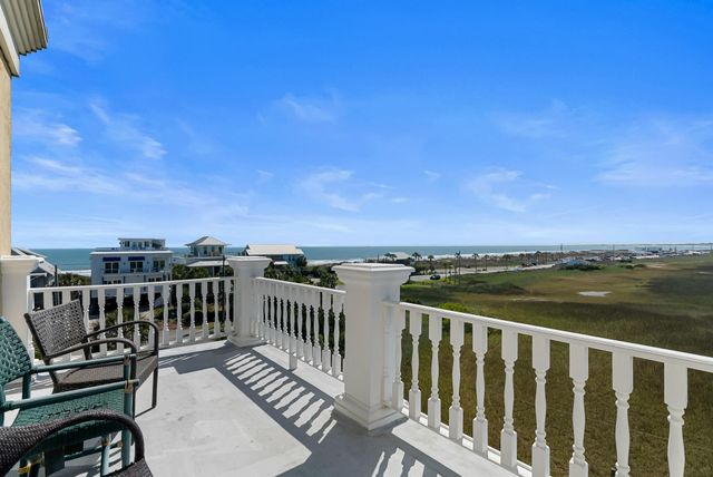1024 W Ashley Avenue, Folly Beach, SC 29439