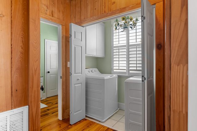 1024 W Ashley Avenue, Folly Beach, SC 29439